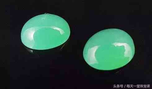 金丝玉为什么不建议戴(金丝玉为什么不建议戴右手)插图5 金丝玉为什么不建议戴(金丝玉为什么不建议戴右手)插图5