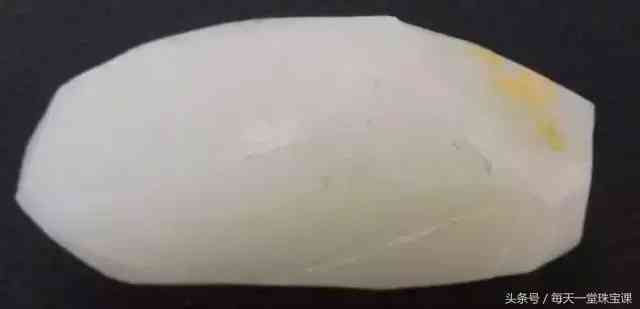 金丝玉为什么不建议戴(金丝玉为什么不建议戴右手)插图11 金丝玉为什么不建议戴(金丝玉为什么不建议戴右手)插图11