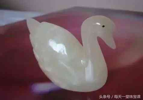 金丝玉为什么不建议戴(金丝玉为什么不建议戴右手)插图16 金丝玉为什么不建议戴(金丝玉为什么不建议戴右手)插图16