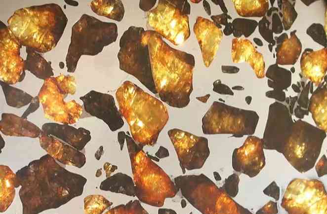 陨石的神奇功效和作用(陨石的神奇功效和作用是什么)插图1