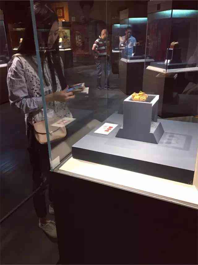 2022年田黄原石一克多少钱(田黄原石的特征)插图3