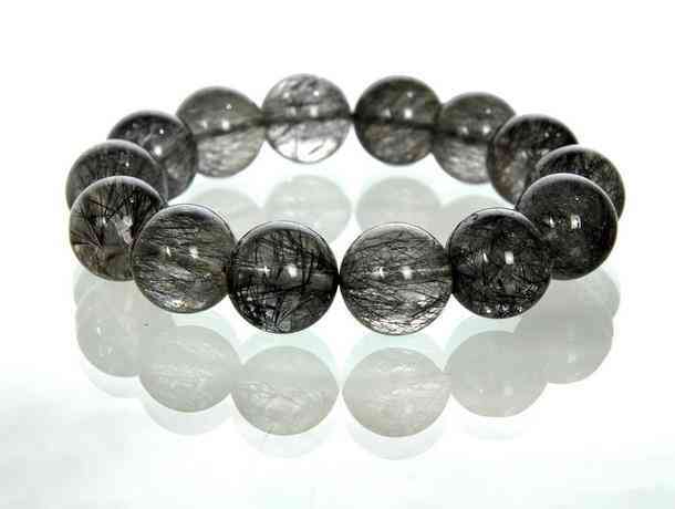 黑发晶手串的功效与作用(黑发晶手串和什么搭配)