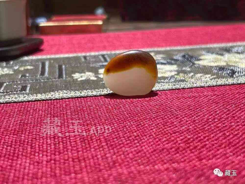 和田玉籽料手串价格(周大福和田玉手串值得买吗)插图2 和田玉籽料手串价格(周大福和田玉手串值得买吗)插图2