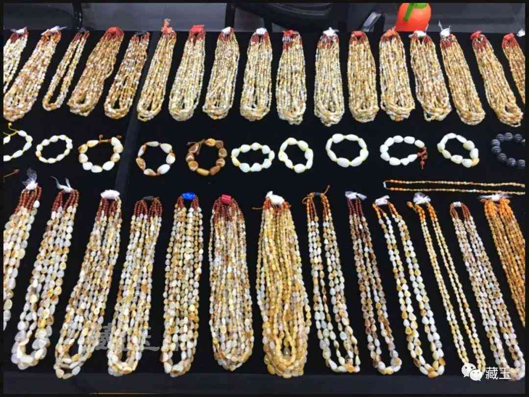 和田玉籽料手串价格(周大福和田玉手串值得买吗)插图9 和田玉籽料手串价格(周大福和田玉手串值得买吗)插图9