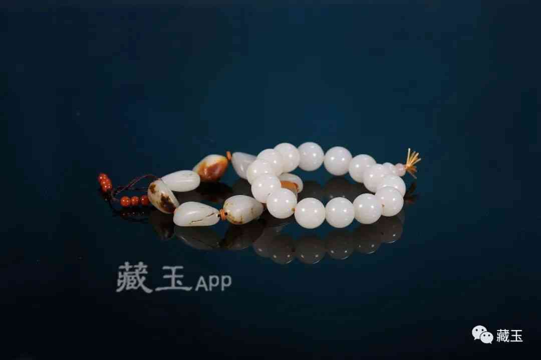 和田玉籽料手串价格(周大福和田玉手串值得买吗)插图12 和田玉籽料手串价格(周大福和田玉手串值得买吗)插图12