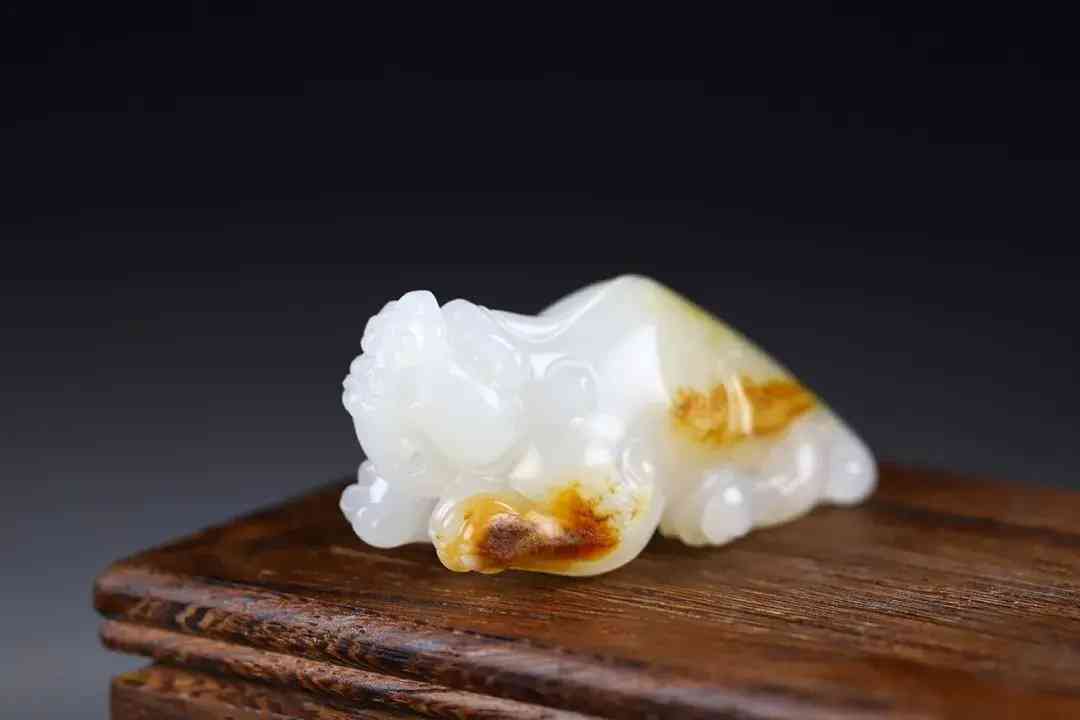 买玉镯去哪里买好(哪里买玉手镯既是正品又便宜)