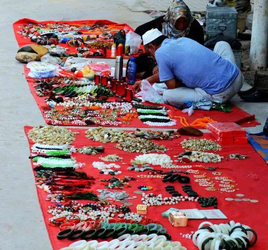 买玉镯去哪里买好(哪里买玉手镯既是正品又便宜)插图14