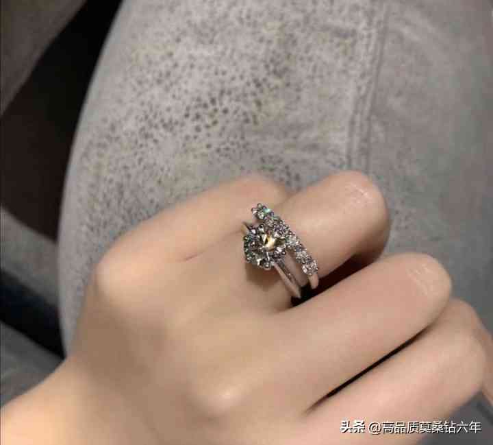 莫桑钻值钱吗一克拉多少钱(莫桑钻一克拉的价格)