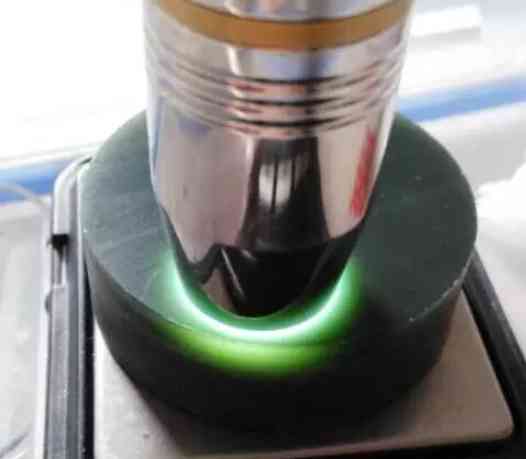 和田玉不值钱的几种料(真玉和假玉在灯光下有啥区别)插图6