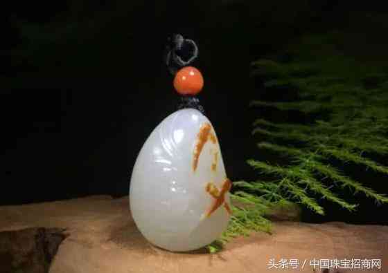 和田玉怎么保养会越来越润(和田玉怎么鉴定真假识别)插图2 和田玉怎么保养会越来越润(和田玉怎么鉴定真假识别)插图2