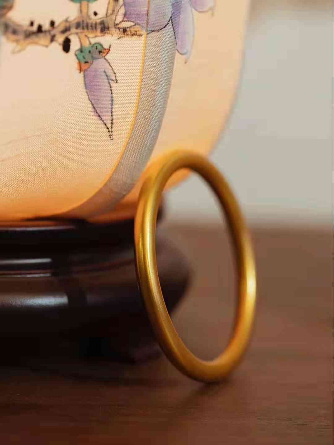 卡地亚黄金手镯(卡地亚黄金手镯多少钱一克)插图1