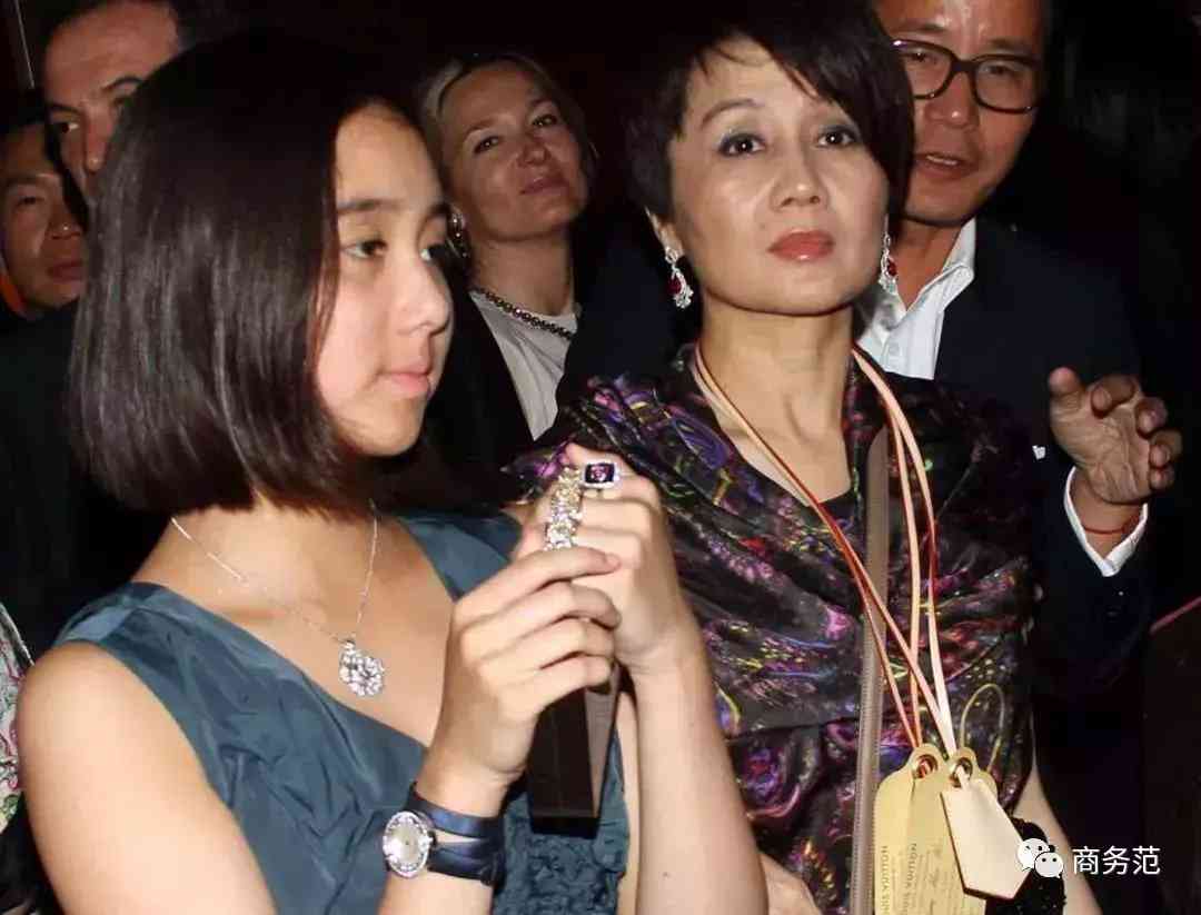 二十克拉钻戒(二十克拉钻戒有多大)插图31