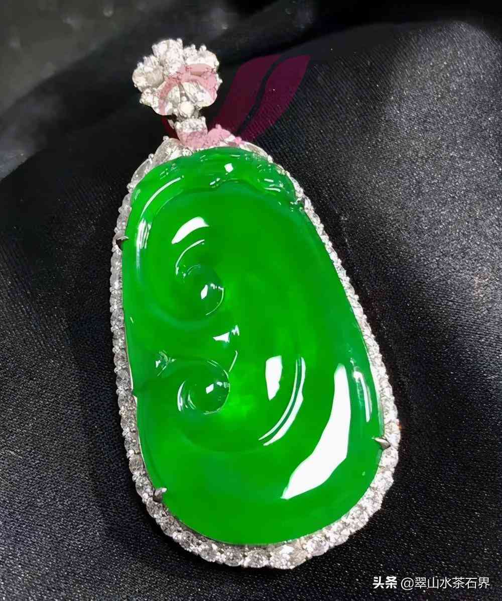 黄翡翠的寓意(黄翡翠的寓意是什么)插图5