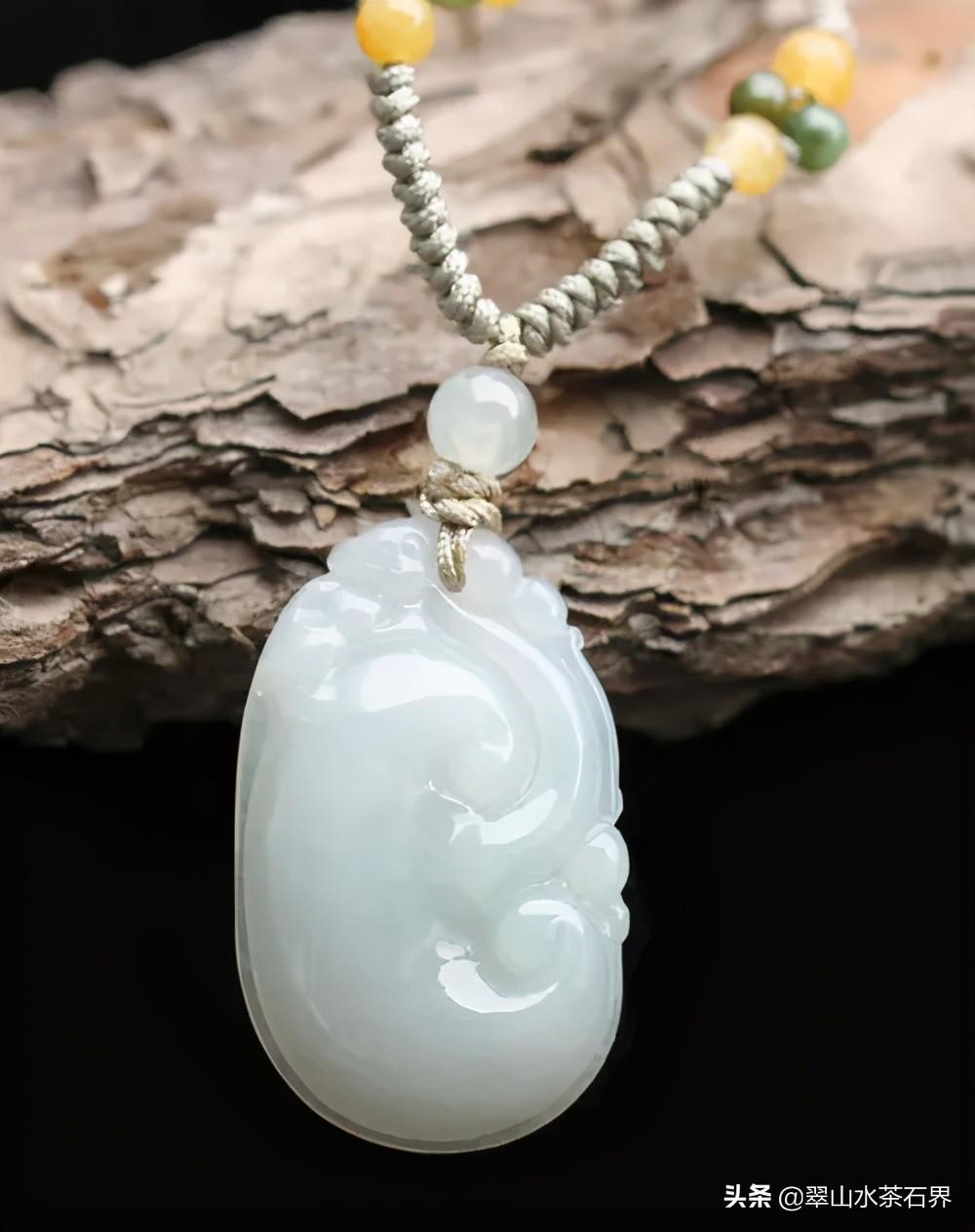 黄翡翠的寓意(黄翡翠的寓意是什么)插图24