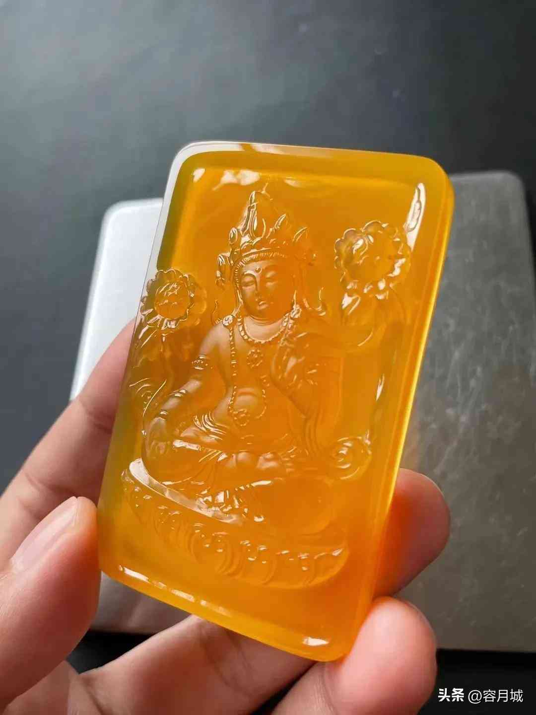 缅甸黄龙玉是什么档次的玉(缅甸黄龙玉是什么玉种)插图5