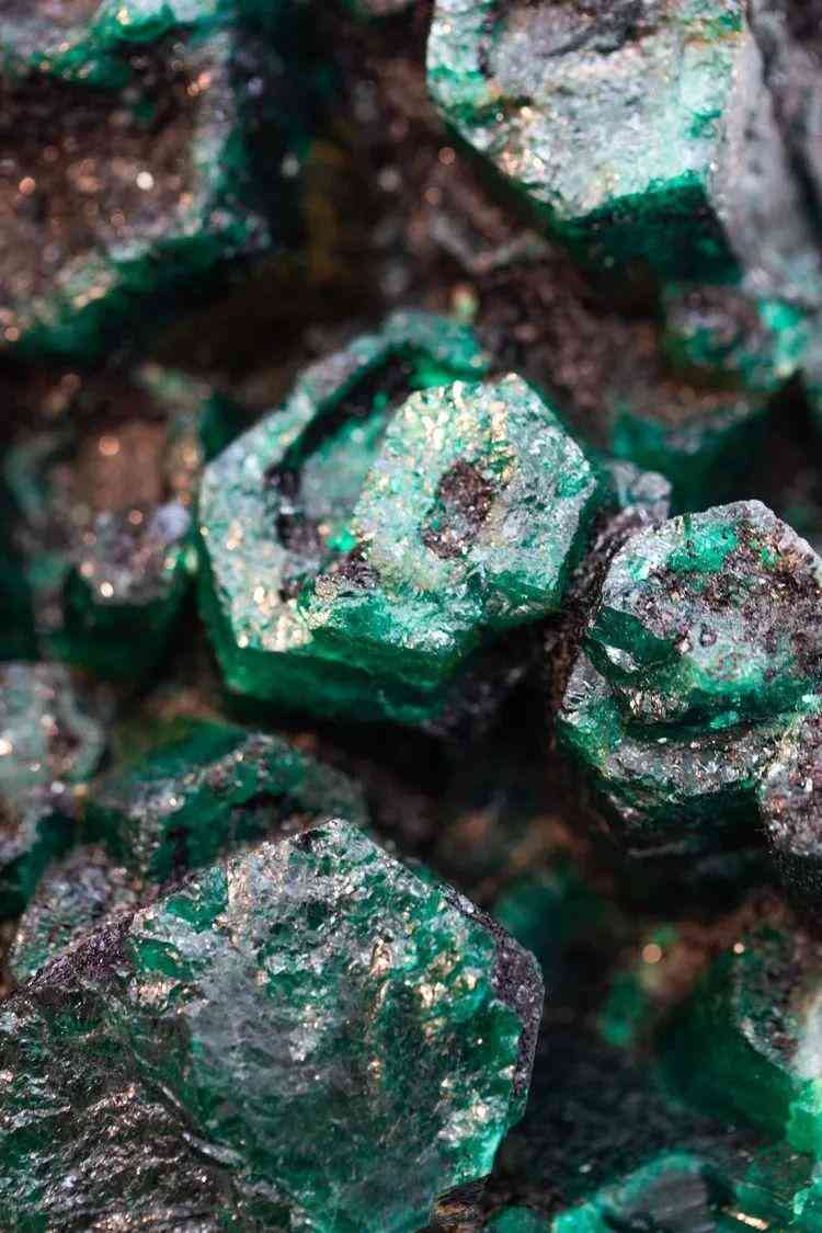 祖母绿1克拉多少钱(祖母绿1克拉多少钱哥伦比亚)插图4