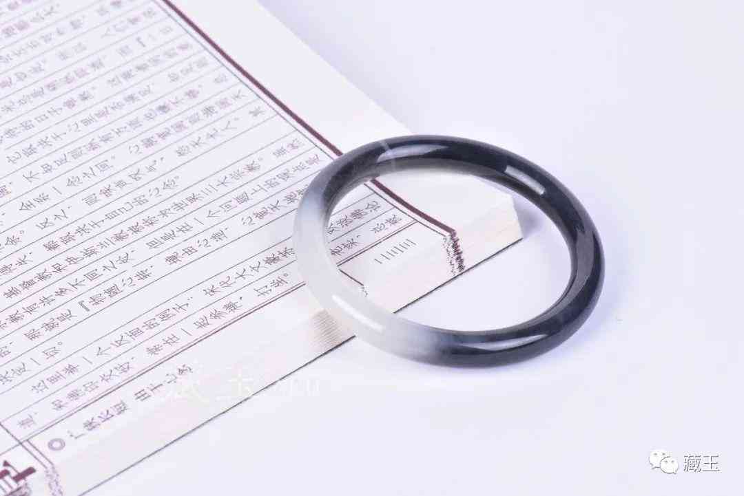 和田玉手镯价格一般在多少钱(和田玉手镯价格一般在多少钱左右)插图14 和田玉手镯价格一般在多少钱(和田玉手镯价格一般在多少钱左右)插图14