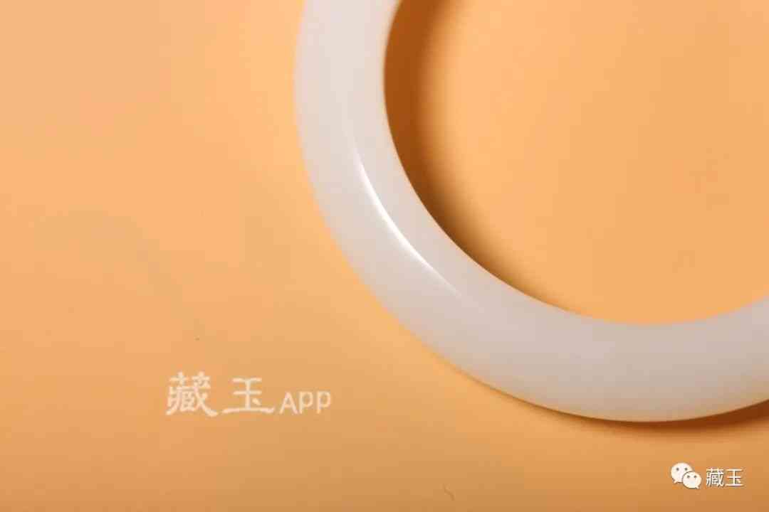 和田玉手镯价格一般在多少钱(和田玉手镯价格一般在多少钱左右)插图16 和田玉手镯价格一般在多少钱(和田玉手镯价格一般在多少钱左右)插图16
