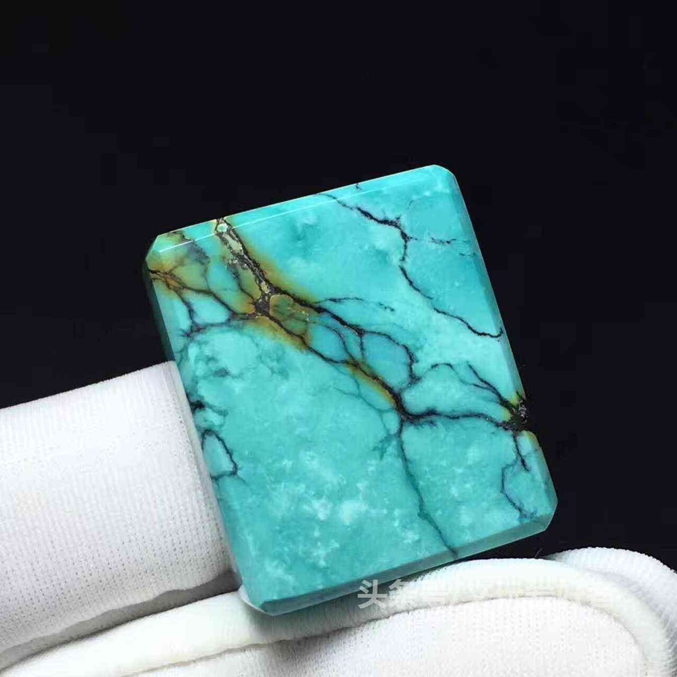 绿松石铁线真假对比(绿松石铁线真假对比视频)