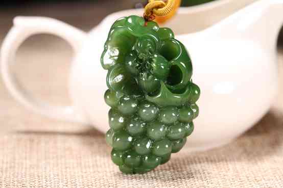 鉴别猫眼玉石方法(猫眼玉石是不是好玉)插图4 鉴别猫眼玉石方法(猫眼玉石是不是好玉)插图4