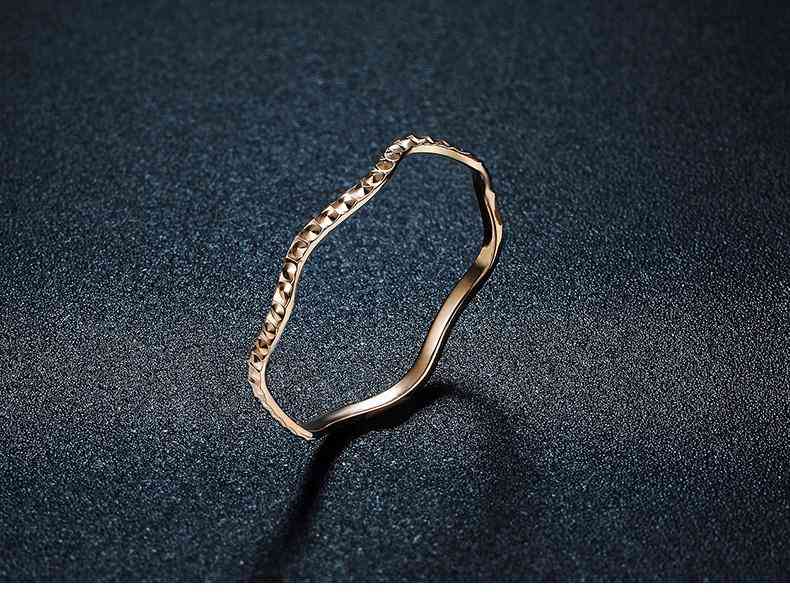 尾戒防小人(男生戴尾戒防小人)插图2 尾戒防小人(男生戴尾戒防小人)插图2