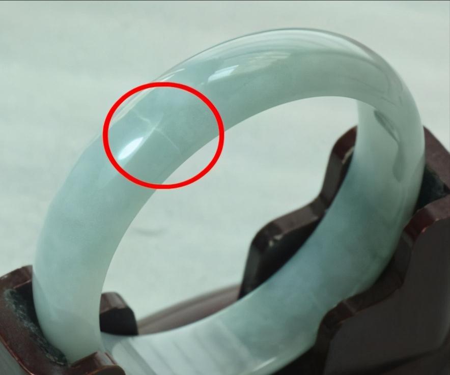 不懂翡翠该怎么买手镯(买翡翠到哪个平台买正规)插图15