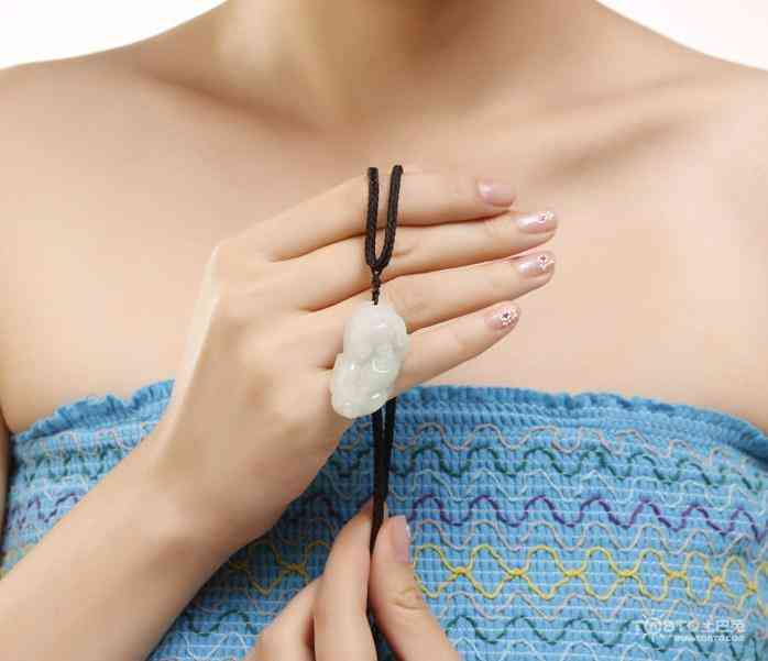 貔貅的正确佩戴方法(貔貅的正确佩戴方法貔貅的佩戴)插图2