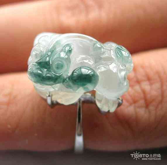 貔貅的正确佩戴方法(貔貅的正确佩戴方法貔貅的佩戴)插图3