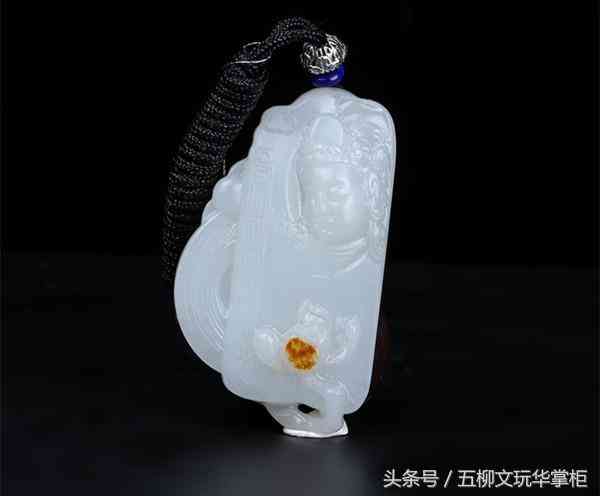 女人脖子上戴玉貔貅好吗(女人脖子上戴玉貔貅图片)