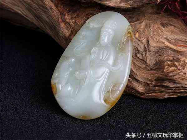 女人脖子上戴玉貔貅好吗(女人脖子上戴玉貔貅图片)插图4