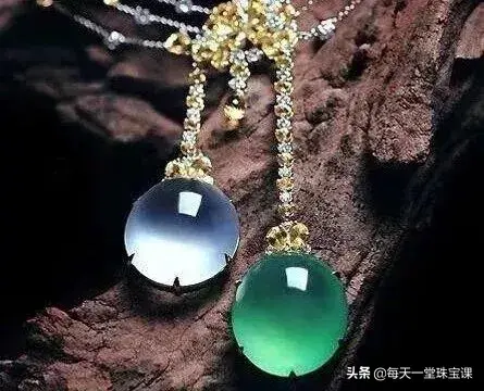 翡翠三种最忌讳(翡翠三种最忌讳的颜色)插图27