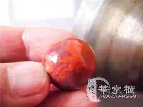 女士带南红手串的好处(女士带南红手串的禁忌)插图9