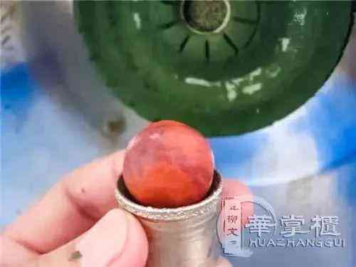 女士带南红手串的好处(女士带南红手串的禁忌)插图10