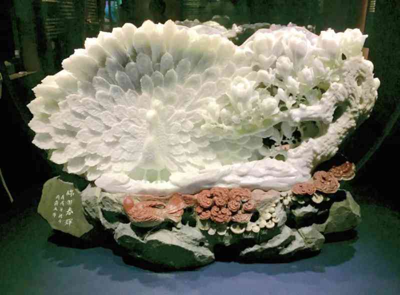 蓝田玉是什么档次的玉(蓝田玉是近期人们比较追捧的玉种)插图3