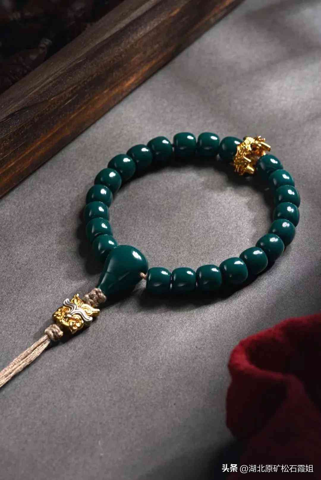 绿松石原矿多少钱一克(绿松石原矿石多少钱一克)插图4 绿松石原矿多少钱一克(绿松石原矿石多少钱一克)插图4