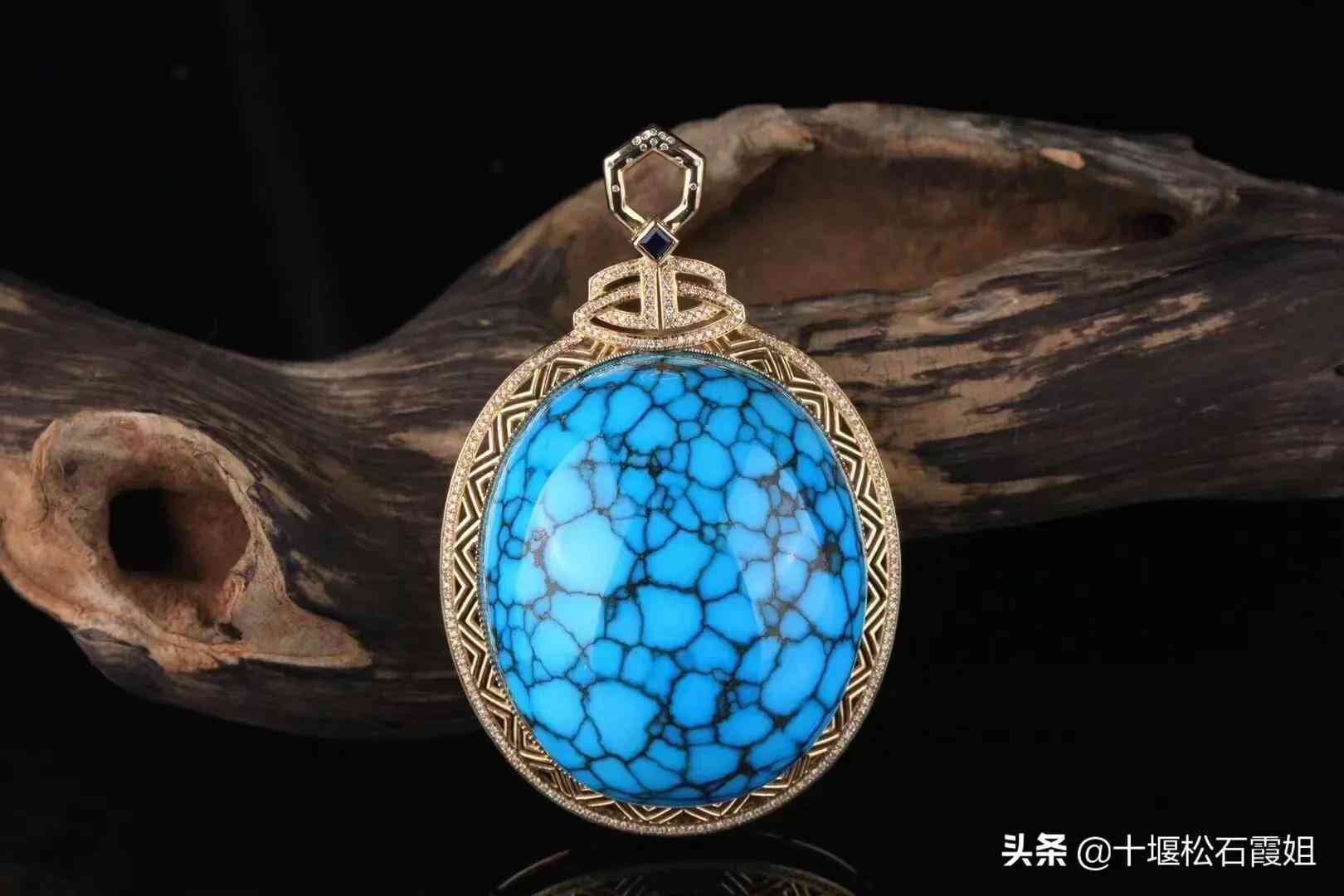 绿松石原矿多少钱一克(绿松石原矿石多少钱一克)插图5 绿松石原矿多少钱一克(绿松石原矿石多少钱一克)插图5