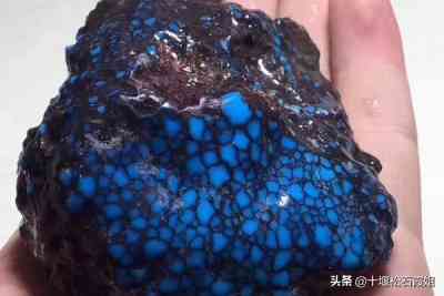 绿松石原矿多少钱一克(绿松石原矿石多少钱一克)插图6 绿松石原矿多少钱一克(绿松石原矿石多少钱一克)插图6