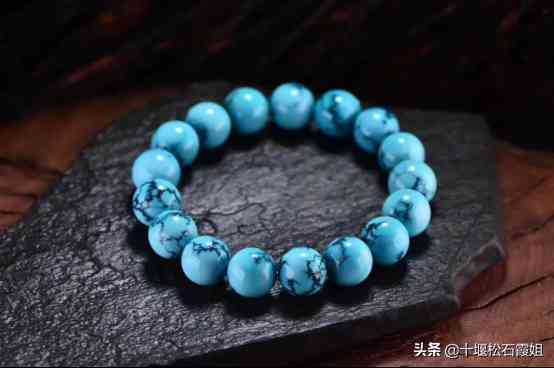 绿松石原矿多少钱一克(绿松石原矿石多少钱一克)插图7 绿松石原矿多少钱一克(绿松石原矿石多少钱一克)插图7