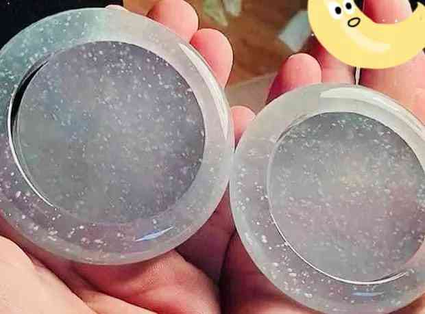 冰种翡翠挂件价格(冰种翡翠挂件价格表)插图6 冰种翡翠挂件价格(冰种翡翠挂件价格表)插图6