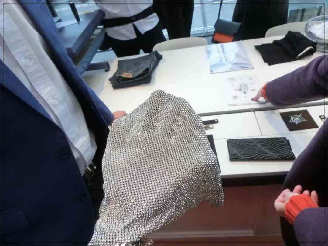 施华洛世奇元素水晶是什么意思(施华洛世奇元素项链什么意思)插图25 施华洛世奇元素水晶是什么意思(施华洛世奇元素项链什么意思)插图25