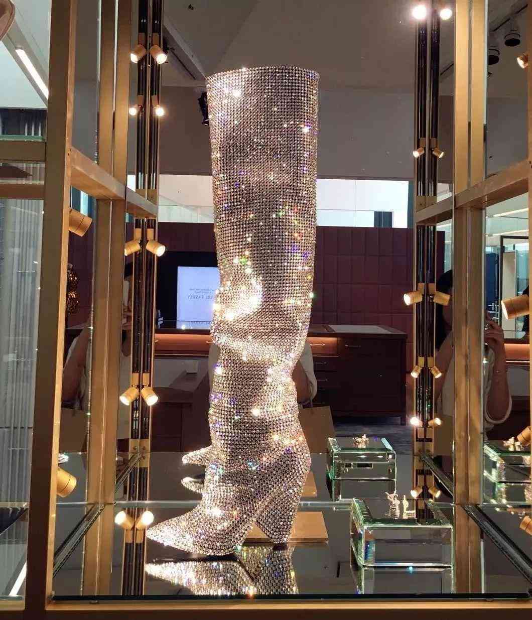 施华洛世奇元素水晶是什么意思(施华洛世奇元素项链什么意思)插图28 施华洛世奇元素水晶是什么意思(施华洛世奇元素项链什么意思)插图28