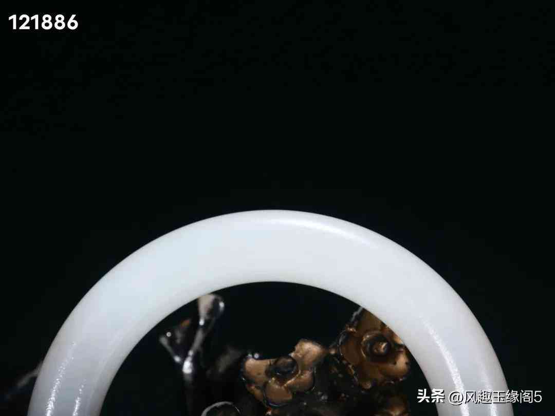 和田玉籽料手镯(和田玉籽料手镯等级)插图5