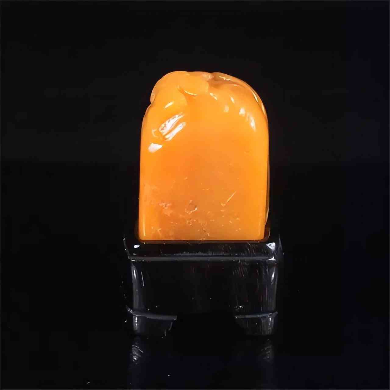 田黄石价格多少钱一克(田黄石原石图片价格多少钱一克)插图1