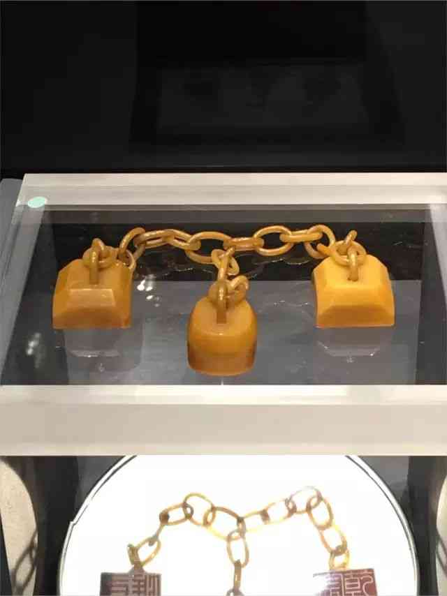 田黄石价格多少钱一克(田黄石原石图片价格多少钱一克)插图2