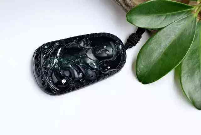 翡翠有哪些品种(翡翠有哪些品种图片)插图2 翡翠有哪些品种(翡翠有哪些品种图片)插图2