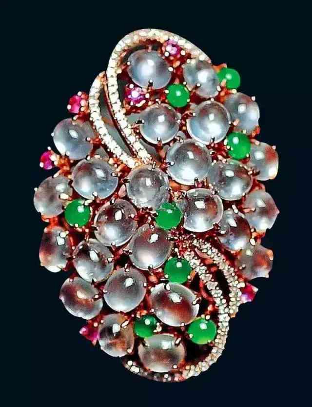 翡翠有哪些品种(翡翠有哪些品种图片)插图3 翡翠有哪些品种(翡翠有哪些品种图片)插图3