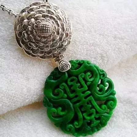 翡翠有哪些品种(翡翠有哪些品种图片)插图10 翡翠有哪些品种(翡翠有哪些品种图片)插图10