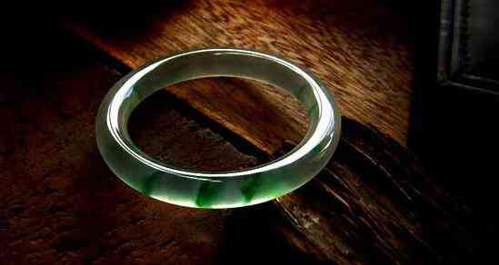 关于玉手镯的知识(关于玉手镯的知识有哪些)插图58