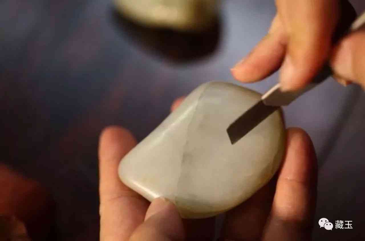 如何分辨和田玉的真假(如何分辨和田玉的真假鉴别)插图3