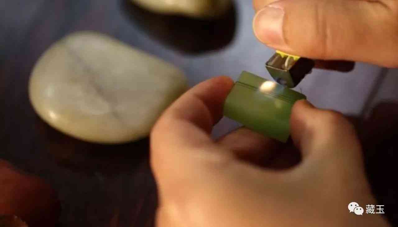 如何分辨和田玉的真假(如何分辨和田玉的真假鉴别)插图7